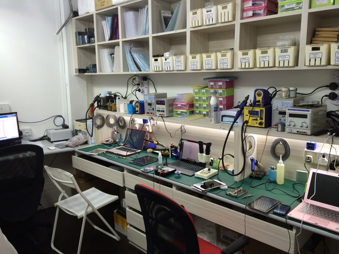 スマホ修理本舗 池袋店